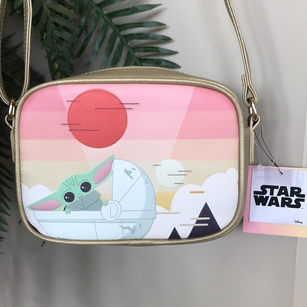 Brand New Danielle Nicole Star Wars Mandalorian Baby Yoda Grogu Crossbody Purse